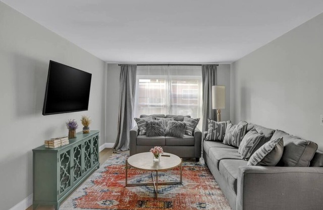 Upscale suite in Lakewood