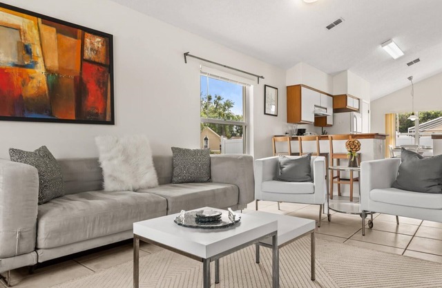 Upstay Stylish 3BR Family-Friendly Retreat w Patio