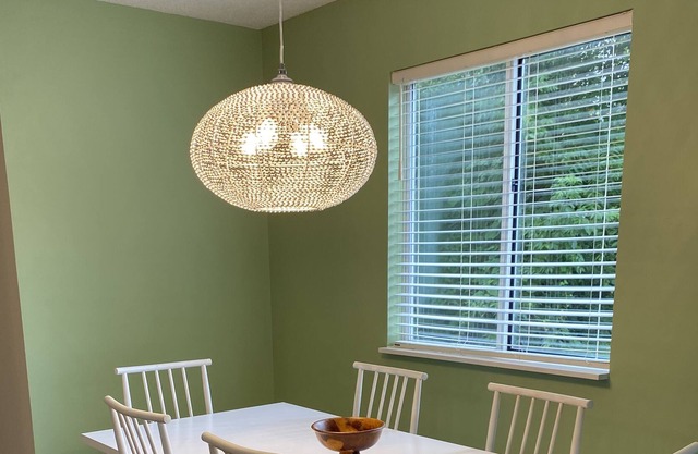 Uptown 3-bdrm Apt, Brand New Remodel