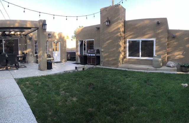 Uptown Retreat HOME mit freistehender CASITA-Sauna / Whirlpool / Fooseball