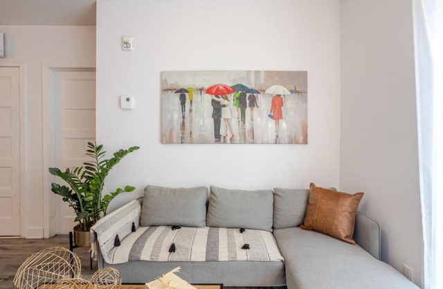 Urban 1BDR Apartment on Bishop -MTL Live Spot