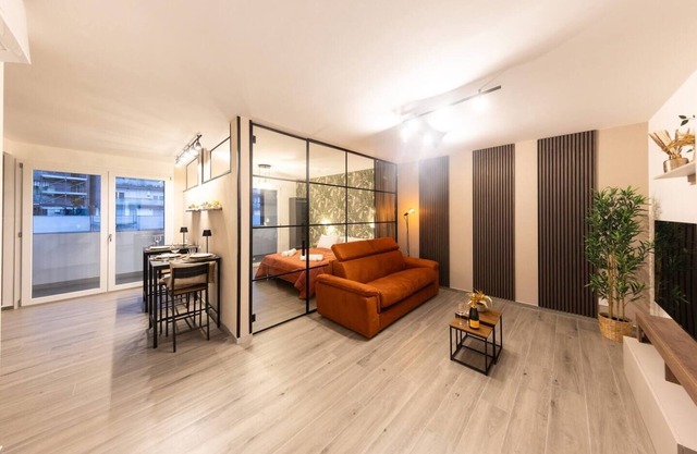 Urban Chic 2 Luxury Suite Apartments