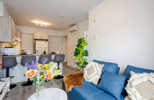 Urban Chic 3BR| Griffintown Escape