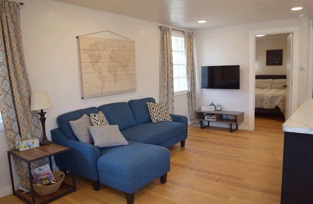 Urban Cottage in Ashton; Near Yellowstone and the Grand Tetons!