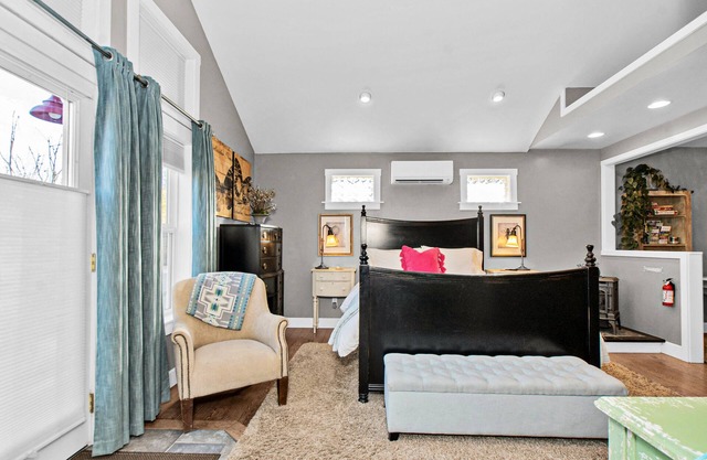 Urban Cottage Suite
