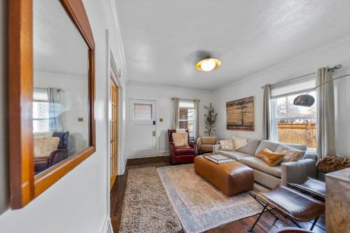 Urban Escape by Mountains w/3BR, Wi-Fi, Laundry