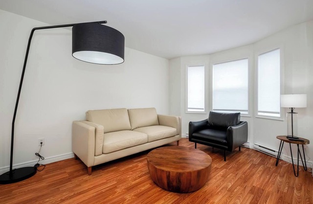 Urban Lofthouse: Your St. John's Getaway