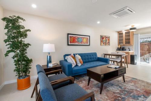Urban Oasis - Just Remodeled