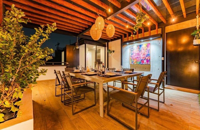 Urban Oasis, PH w/Private Rooftop, Walk Everywhere
