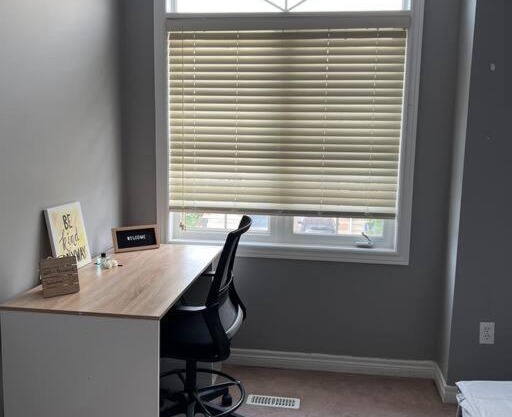 Urban Serenade- Private Room in House