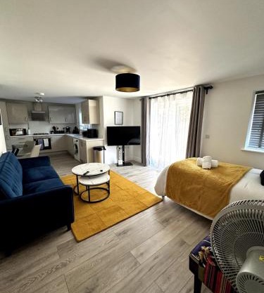 Urban Stay 5 Guests Free Parking