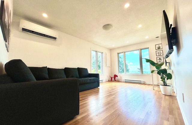 🌲Urban Tranquility - your retreat with easy access to city life minutes away.