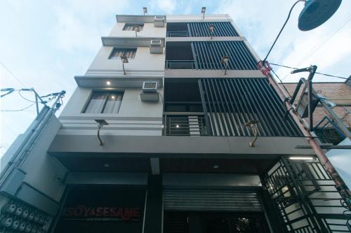 UrbanView at Mherylle's Apartment near UST Manila