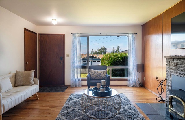 Utopia Luxury Stay - Shoreline