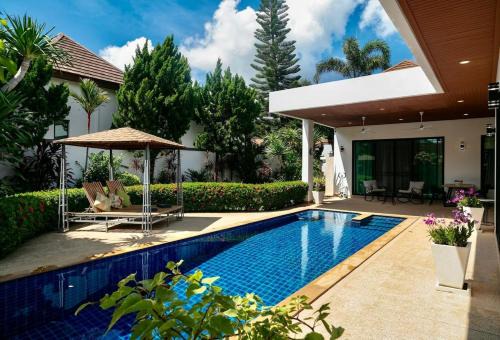 V187 Walkable to Beach Very modern Jacuzzi pool