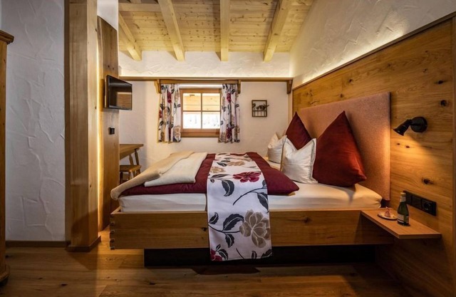 Ferienwohnung Hochkalter, 1-4 Personen, 90 qm, Balkon, TV, 1 Schlafzimmer