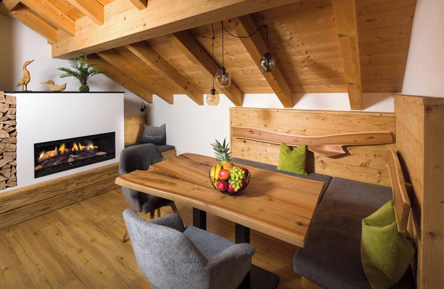 Ferienwohnung Bergulme, 1 - 4 Personen, 89 qm, 2 separate Schlafzimmer, Küche, Wohnzimmer, Balkon