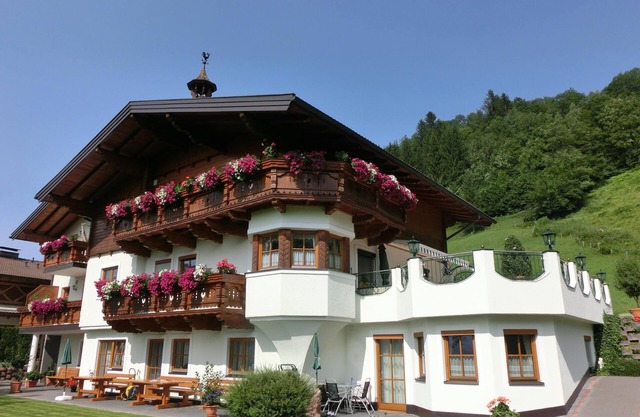 Ferienwohnung Landhaus Gruber mit Bergblick