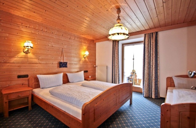Ferienwohnung Alpenpanorama, 68qm, mit Balkon, Kochnische, WLAN