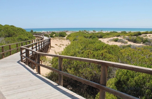 Ferienwohnung mit Rundumblick in Strandnähe mit Pool