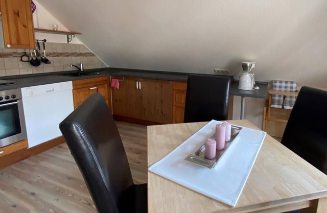 Ferienwohnung "Jule" OG - Stadthaus Südertraum