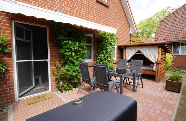 Ferienwohnung "Kranich" am Krakower See mit Terrasse und Spielzimmer