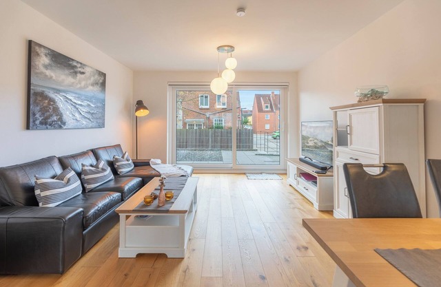 Ferienwohnung "Theos Garten" in Husum für bis zu 4 Personen