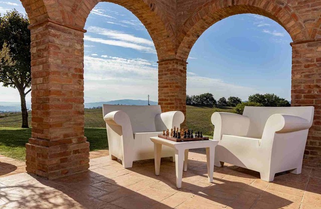 urlaub große Villa Italien, Toskana, Siena, buonconvento, Pool, Wi-Fi, Klimaanlage, kurzfristig lang