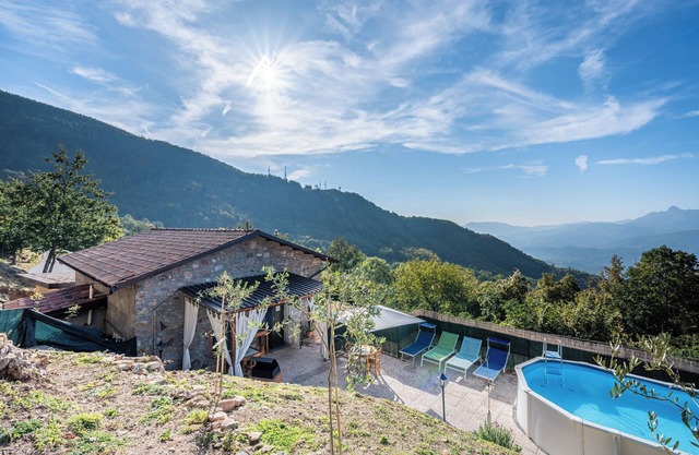 Ferienhaus "Agriturismo La Vecchia Scuola" mit privatem Mini-Pool, privaten Terrassen und WLAN