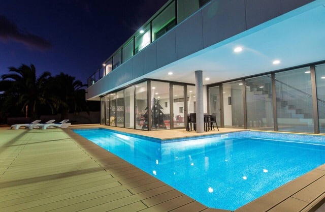 Ferienhaus "Atlantic Luxury Veranda" mit Meerblick, Privatem Pool und WLAN