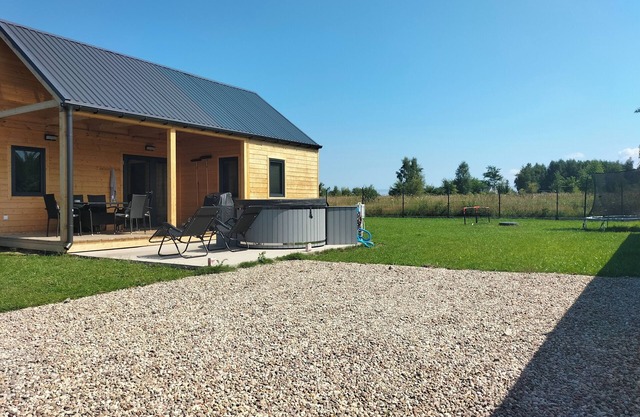 Ferienhaus Baltica polnische Ostsee. Klimaanlage und Jakuzzi.Haustierfreundlich