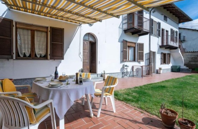 Vacation home Ca' d'Angelo in Cerro Tanaro - 12 persons, 5 bedrooms
