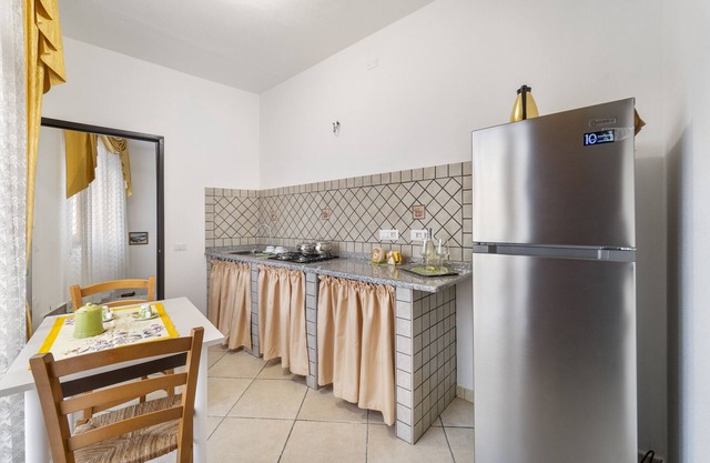 Vacation Home "Casa Liori 2" with Shared Garden, A/C & Wi-Fi