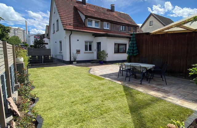 Modernes Ferienhaus Böblingen, bis 8 Personen