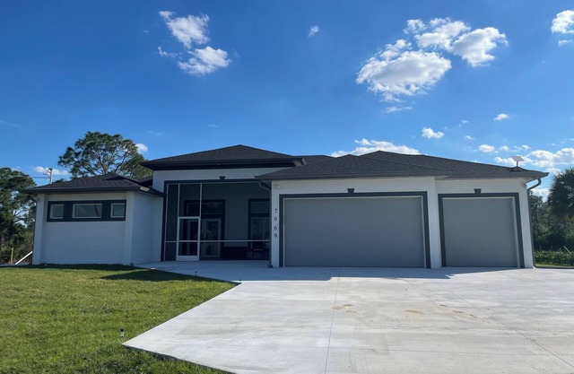 Ferienhaus Daisy mit Pool und 4 Zimmern in erholsamer Lage Lehigh Acres -LaBelle