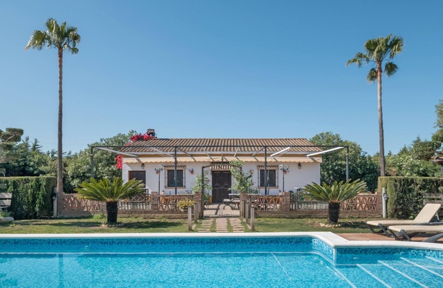 Ferienhaus "El Laure" mit Bergblick, privatem Pool und WLAN