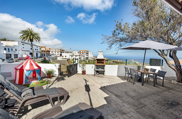 Ferienhaus 'Casa Evarista' mit Meerblick, privater Terrasse und WLAN
