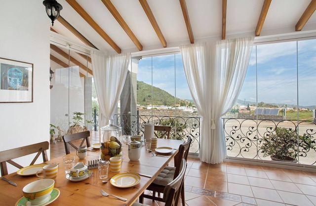 Ferienhaus "Casa Lucas" mit Bergblick, Pool, WLAN, Garten und Terrasse