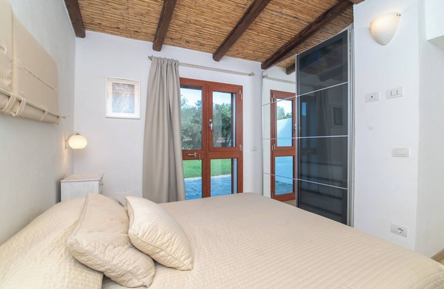 Schönes Ferienhaus "Felix House" nahe am Strand mit Meerblick, WLAN, Klimaanlage, Terrasse und Garten; Parkplätze vorhanden, Haustiere erlaubt