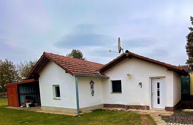 Ferienhaus für 2 Gäste mit 45m² in Lócs (184364)
