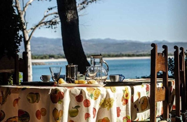 Ferienhaus 'Fronte Mare Al Porticciolo' mit Meerblick, Grillplatz & WLAN
