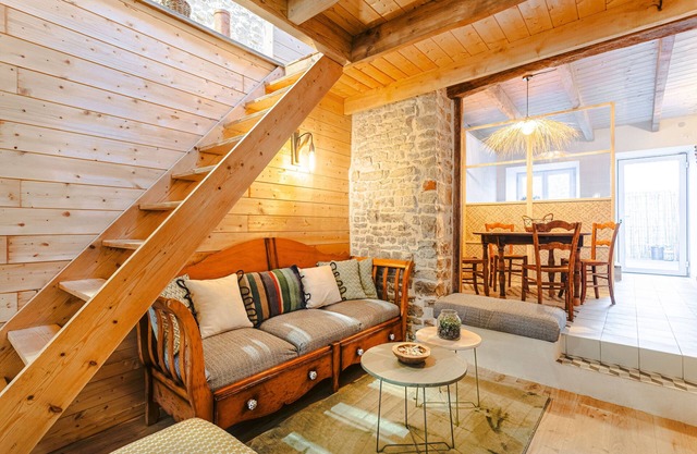 Ferienhaus "Gîte La Muscardine Avec Spa" mit privater Terrasse und WLAN