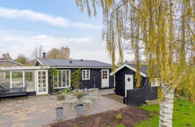 Vacation home "Leona" - 400m from the sea in SE Jutland in Haderslev - 6 persons, 3 bedrooms