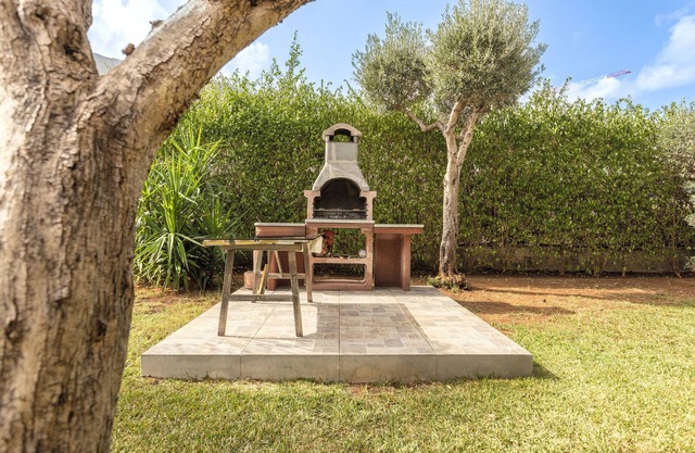 Vacation Home "Nature House Nd" with Mountain View, Private Garden & Wi-Fi