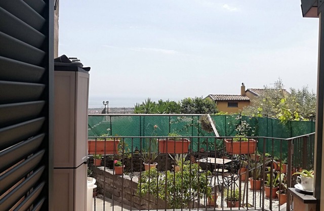 Vacation home on two levels a few kilometers from Taormina, the sea and the volcano Etna