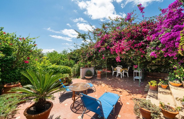 Vacation Home "Villa Ondina T Carloforte" with Sea View, Private Terrace & Wi-Fi