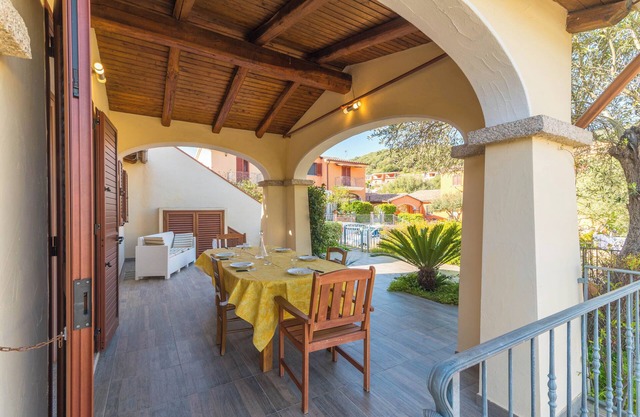 Ferienhaus "Villetta Con Patio Esterno" mit 2 Privaten Terrassen und A/C