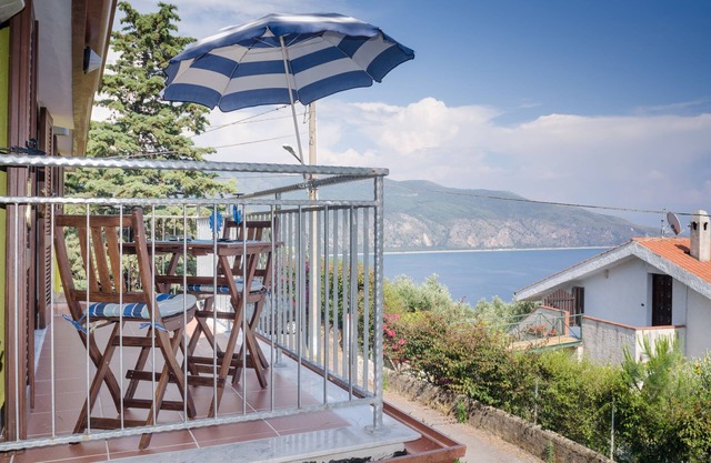 Vacation House 'Ro. & Se.' in Palinuro IT. Blue Flag also 2025. Accommodation SUN