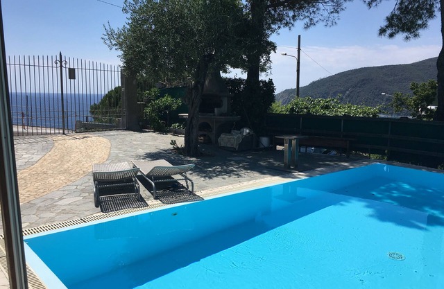 FERIENHAUS MIT PRIVATEM POOL