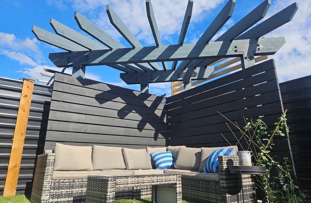 Vacation in luxury !!! A golfers Dream.Modern newly built modular home.